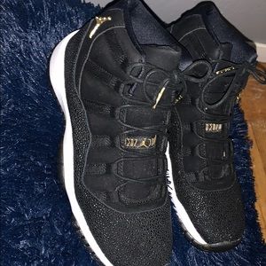 Jordan 11 retro heiress “black stingray”